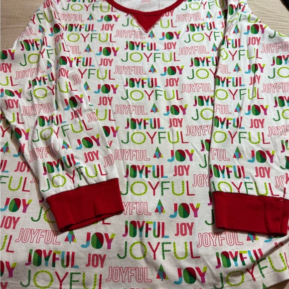 Wondershop Joyful Print women’s Christmas Pajama set. Red and Green - Picture 1 of 8